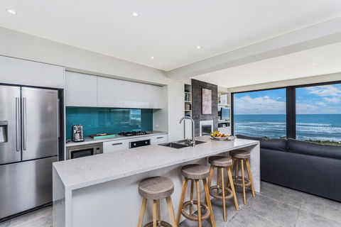 Aqua Mist Seascape - New South Wales Tourism  6
