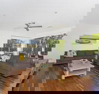 Banzai on the Beach - New South Wales Tourism 