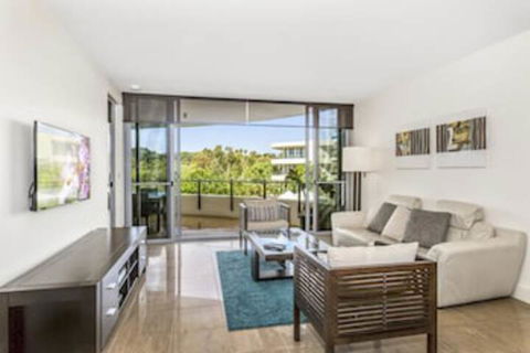 COTTON BEACH APARTMENT 33 WITH POOL VIEWS - New South Wales Tourism  0
