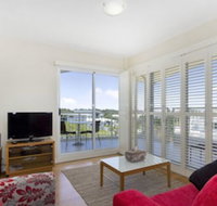 RESORT on the BEACH 6310 TOP FLOOR - New South Wales Tourism 