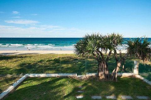 Hedges Avenue Beach House - New South Wales Tourism  4