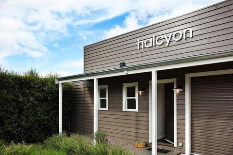 Halcyon - New South Wales Tourism  1