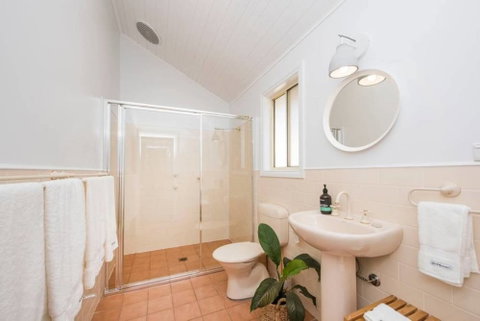 Peppertree Hill Luxury Farm Accomodation - New South Wales Tourism  6