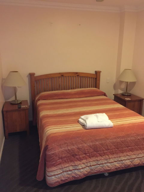 Westside Tavern And Motel - New South Wales Tourism  2