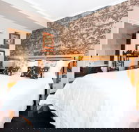 UM616 Sleek Split Level City Oasis in Ultimo - New South Wales Tourism 