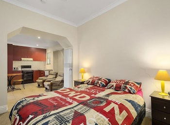 Newport Home Stay And Lodge - New South Wales Tourism  1