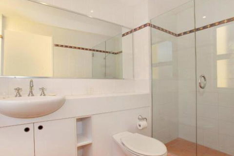 Little Hill 3 2 BDRM Apt On Parkyn Pde - New South Wales Tourism  2