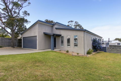 Pelican House - New South Wales Tourism  2