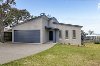 Pelican House - New South Wales Tourism  0