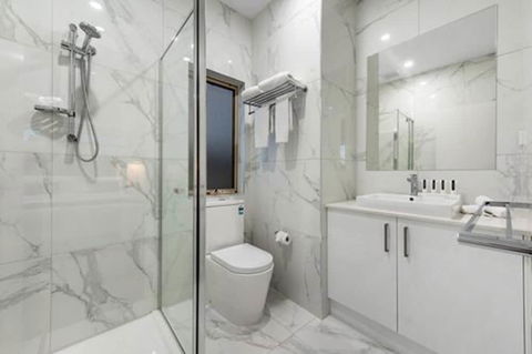 Melbourne Airport Motel - New South Wales Tourism  0
