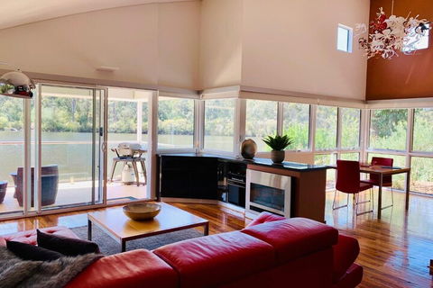 Silkwood Estate - New South Wales Tourism  5