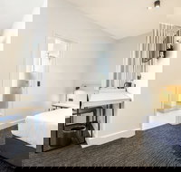 Nightcap at Chardons Corner Hotel - New South Wales Tourism 