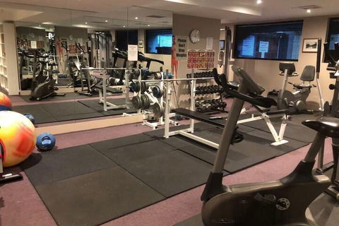 Apt Walking Distance To MCG & Epworth Hospital - New South Wales Tourism  3