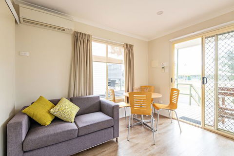 Holiday Haven Lake Conjola - New South Wales Tourism  3