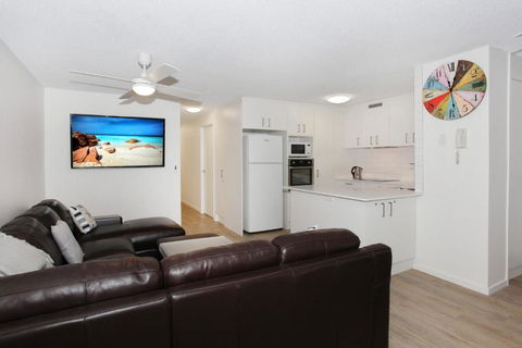 Unit 4 Coolum Cove Coolum Beach - New South Wales Tourism  1