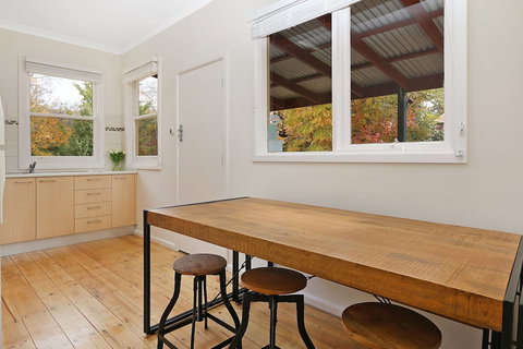 Blue Wren Cottage 3 Bedroom 2 Bath - New South Wales Tourism  4