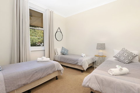 Blue Wren Cottage 3 Bedroom 2 Bath - New South Wales Tourism  2