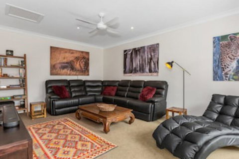 The Doggy Beach House At Salt - New South Wales Tourism  0