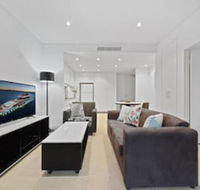 Peaceful Water Side Retreat with Huge Courtyard - New South Wales Tourism 