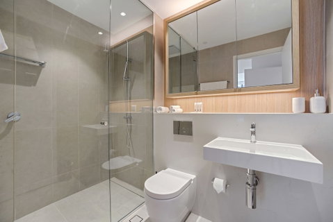 New Luxury Apartment Walking To Shops & Cinema - New South Wales Tourism  4