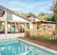 Sunny Family Beach House - New South Wales Tourism 