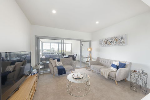 Astra Apartments Merewether - New South Wales Tourism  3