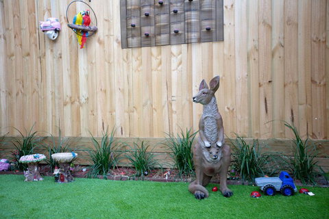 AUJOY 3 Bed Townhouse Burwood 3 - New South Wales Tourism  1