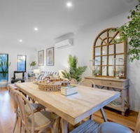 AUJOY 3 Bed Townhouse Burwood 3 - New South Wales Tourism 
