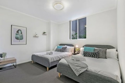 Southwest Liverpool Area 3 Beds & Parking Nwf003 - New South Wales Tourism  0