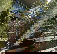 Paradise Escapes - 001 - New South Wales Tourism 