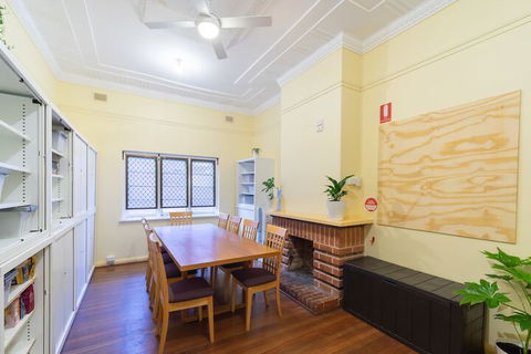 MyOZexp Aberdeen Lodge - New South Wales Tourism  6