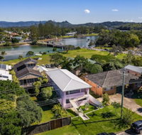 A PERFECT STAY Sunset Beach Riverside - New South Wales Tourism 