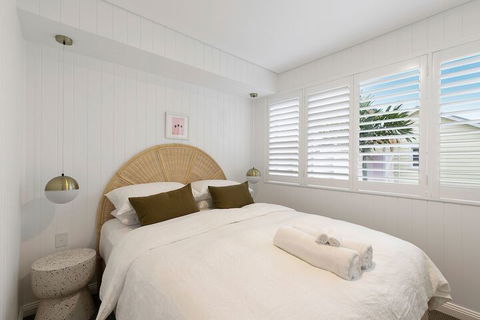 A PERFECT STAY Sunset Beach Riverside - New South Wales Tourism  5