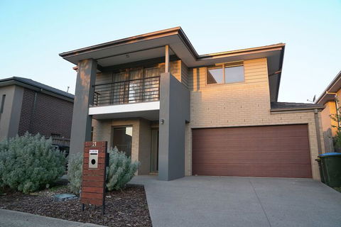 Cozy & Spacious House In Melbourne - New South Wales Tourism  1