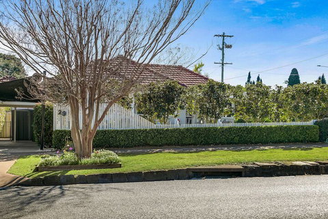 Viola House - New South Wales Tourism  2