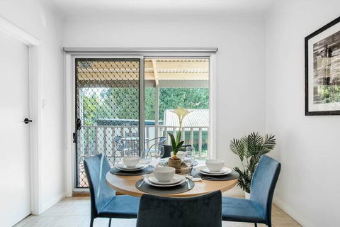 88 Peaceful Blackburn House - New South Wales Tourism  1