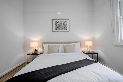 88 Peaceful Blackburn House - New South Wales Tourism  4