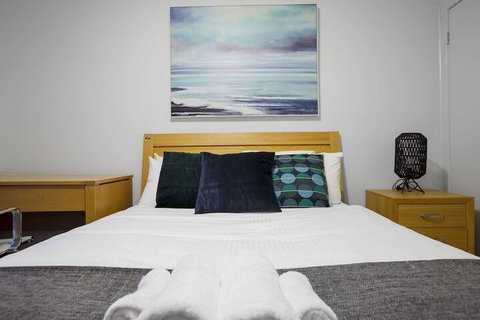 104 Sanctuary Lake Donatella Retreat - New South Wales Tourism  7