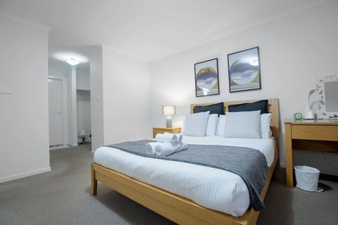 104 Sanctuary Lake Donatella Retreat - New South Wales Tourism  3