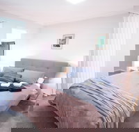 Lakeview Suites - New South Wales Tourism 