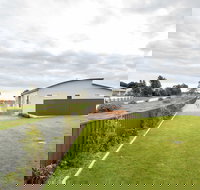 Wellington Lake Retreat - New South Wales Tourism 