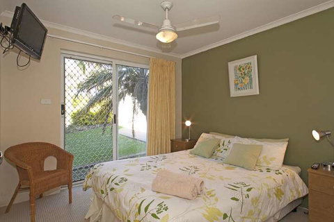 1 / 17 22nd Ave Sawtell NSW - New South Wales Tourism  4