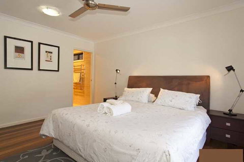Hibiscus House Sawtell NSW - New South Wales Tourism  6