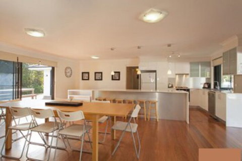 Hibiscus House Sawtell NSW - New South Wales Tourism  0