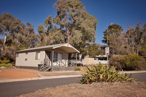Eaglehawk Holiday Park Canberra - New South Wales Tourism  3