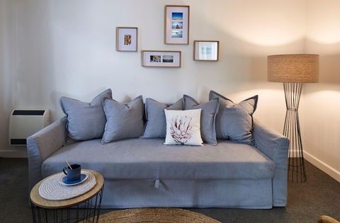 1 Bedroom Apt With Parking Stroll To Elwood Beach - New South Wales Tourism  5