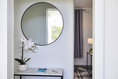 1 Bedroom Apt With Parking Stroll To Elwood Beach - New South Wales Tourism  3