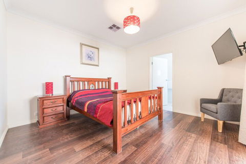 The Oasis 6 Turnberry Drive - New South Wales Tourism  5