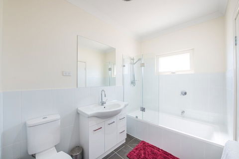 The Oasis 6 Turnberry Drive - New South Wales Tourism  3