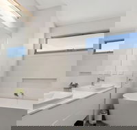 Pukeko Beach House - New South Wales Tourism 